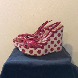 Red pokeadot wedges